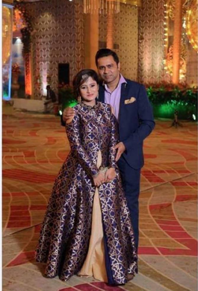 Aakash Chopra and Aakshi Chopra looked royal at a Punjabi wedding. Aakash Chopra hashtagged, '#Throwback #PunjabiWedding #Delhi'