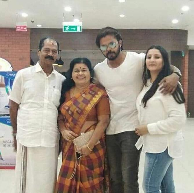Sreesanth was born to Santhakumaran Nair and Savithri Devi in Kerala. His brother Dipu Santhan owns a music company in Kerala and his eldest sister Nivedita is a South Indian TV actress. Sreesanth's elder sister Divya got married to a famous South Indian playback singer. In picture: Sreesanth with his family