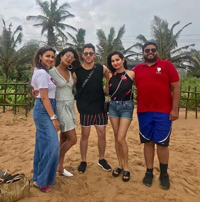 Before Nick Jonas and Priyanka Chopra made it official, the duo also took a small vacation to Goa, along with the Chopra cousins. The mushy pictures from their small vacation left everyone awestruck! The family took off to the beaches in a private jet. Their lavish vacations are not new to the audience
