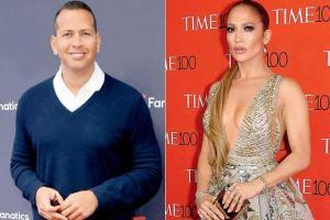 JLo says she doesn't mind doing love scenes in front boyfriend Alex