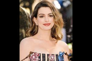 Anne Hathaway to receive Human Rights award