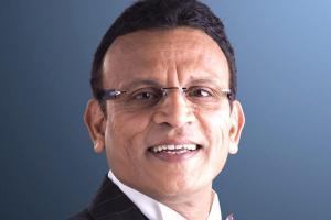 Annu Kapoor turns narrator for docudrama on Gandhi's Dandi March