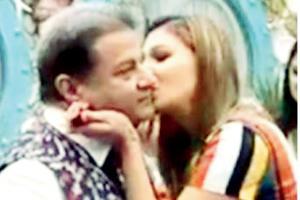 Bigg Boss 12: Anup - Jasleen unaffected by cameras, kiss each other