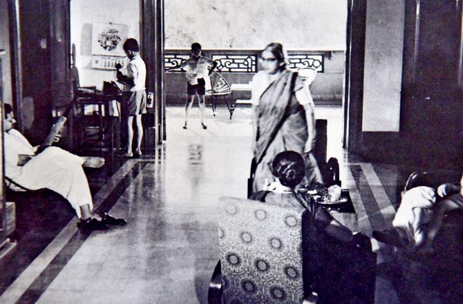 The Apte family in their earlier Woodlands home, the old Woodlands residence at 67 Pedder Road, redesigned by architects Master Sathe and Bhuta in 1939