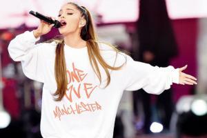 Ariana Grande's first kiss with fiance Pete Davidson