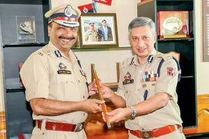 Dilbag Singh takes over as new Jammu and Kashmir's police chief