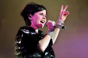 Cranberries singer Dolores O'Riordan drowned after drinking, says inquest