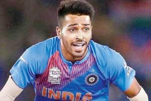 India vs Pakistan: Hardik Pandya sustains back injury, stretchered off