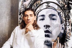 British artist Endless gifts painting to Arsenal defender Hector Bellerin