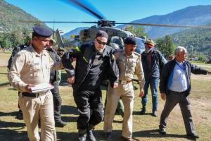 26 stranded tourists airlifted from Himachal by Indian Air Force