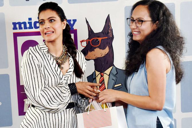 The actor gifts a goodie bag to her fan and mid-day reader