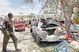 Suicide bombing in heart of Mogadishu kills 3 guards