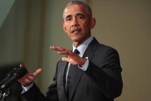 Barack Obama urges voters to mobilize against the 'politics of fear'