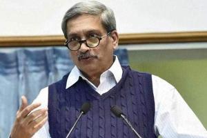 Manohar Parrikar clearing files from AIIMS, no vacancy for Goa CM yet
