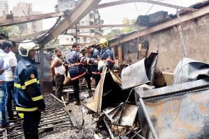Mumbai: No casualties reported in minor fire incidents at Somwar Bazaar
