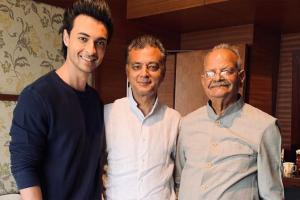 Aayush Sharma seeks his elders blessings ahead of Loveyatri release
