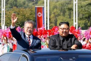Moon Jae-in, Kim Jong-un hold first round of talks in Pyongyang