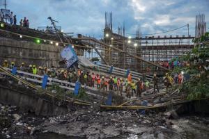 Kolkata bridge collapse: Death toll reaches 3, NDRF calls off rescue