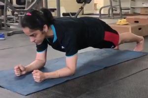 Saina Nehwal takes the plank challenge