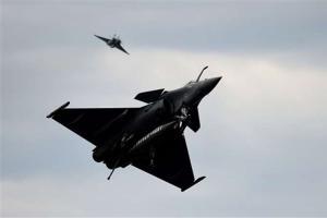 Congress: France concealing facts on Rafale deal