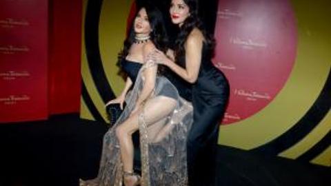 See pics: Sunny Leone's wax statue is as sexy as her!