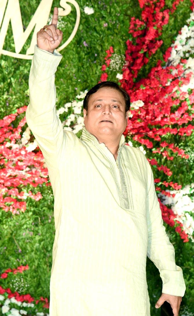 Manoj Joshi was also clicked at Akshay Gada and Murup's wedding reception.