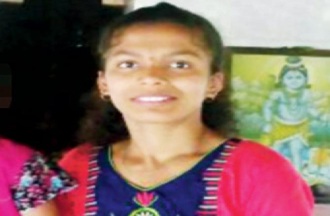 Employer arrested for 19-yr-old maid's suicide from posh Jogeshwari high rise:
On June 27, 2018, the Meghwadi police arrested Nitin Khanna, the employer of the 19-year-old maid, for allegedly instigating her to commit suicide. The maid Jyoti Patekar, who was employed with the Khannas for over a year as a full-time maid, allegedly fell to her death from their apartment on the 18th floor of Oberoi Splendour at Jogeshwari-Vikhroli Link Road. The maid's parents alleged that she was harassed and not paid and wanted to quit. The police booked the Khannas under relevant sections of IPC
In pic: Jyoti Patekar fell to death from the 18th floor of Oberoi Splendour in Jogeshwari.