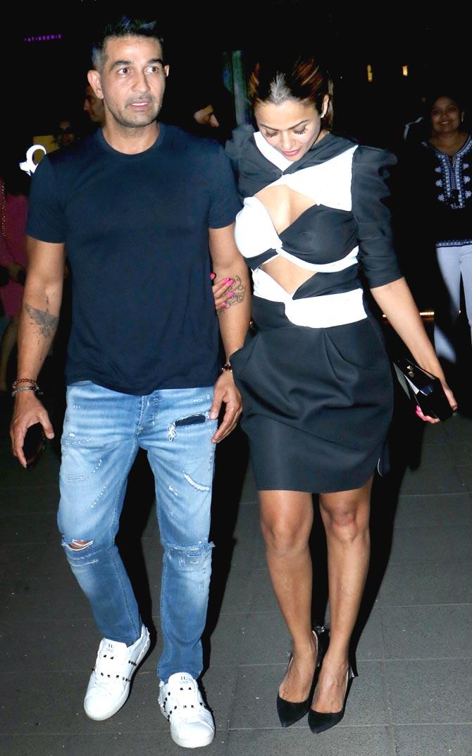 Shakeel Ladak and Amrita Arora Ladak tied the knot in March 2009 and the duo is blessed with two sons - Rayaan and Azaan Ladak. 