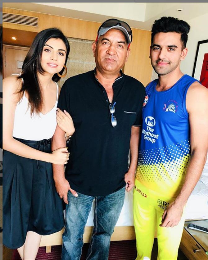 In the IPL, Deepak Chahar plays for Chennai Super Kings under MS Dhoni. He was previously part of the Rising Pune Supergiant team from 2016 to 2017.
Deepak Chahar posted this picture and captioned, 
