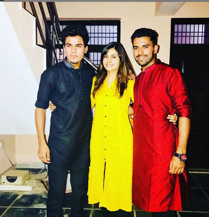 pix Deepak Chahar And Rahul Chahar Are Brothers deepak and rahul chahar s sister malti