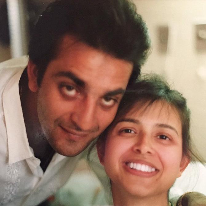 Sanjay Dutt's wife Richa Sharma was diagnosed with a brain tumour, and she passed away a few years later. This picture was taken in the hospital when Sharma was being treated, as mentioned by Trishala Dutt in one of her Instagram posts