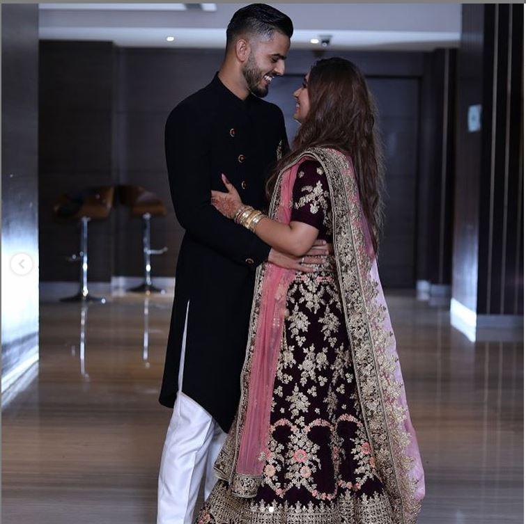 Nitish Rana and Saachi Marwah often share pictures with each other on Instagram, showing how lovey-dovey they can be.
Nitish Rana posted this picture with wife Saachi Marwah and captioned it as, 