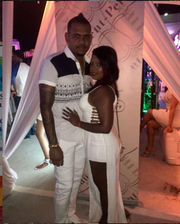 Sunil Narine is a West Indian cricketer of Indian descent. He is a Trinidadian.
In pic: Sunil Narine with wife Nandita Kumar