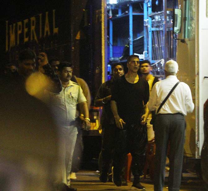 Recently, Akshay Kumar interviewed PM Narendra Modi, who admitted that he keeps a track of the social media and follows the tweet of Akshay and wife Twinkle Khanna. Twinkle Khanna, who is quite active on the micro-blogging site, usually puts out humourous tweets. In 2017, she criticised the Modi government for imposing hefty taxes on sanitary pads. 