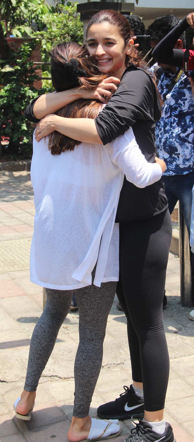 Bandra Diaries Janhvi Kapoor slays in Anarkali Alia Bhatt opts for gym gear