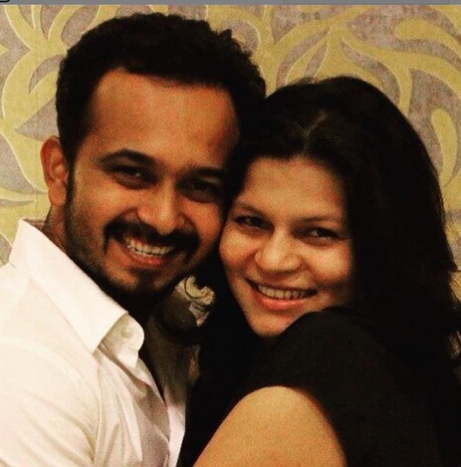 Kedar Jadhav is an all-rounder in the true sense, he is known for his batting capabilities, but also bowls occasional off-breaks and is a part-time wicketkeeper.
Kedar Jadhav posted this picture with his wife Snehal and captioned, 