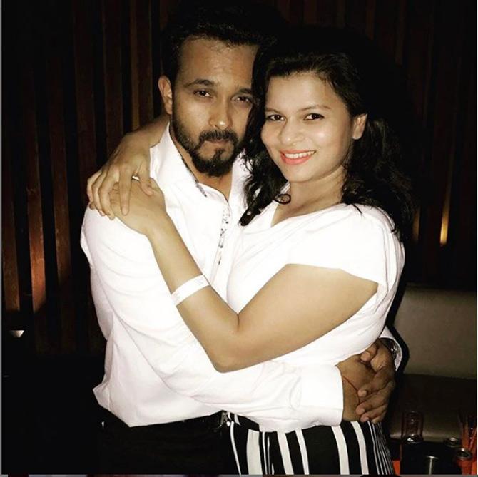 In domestic cricket, Kedar Jadhav plays for Maharashtra in Ranji Trophy and other such tournaments.
In pic: Kedar Jadhav with his wife Snehal Jadhav