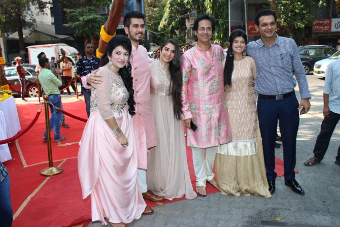 Mahendra Kapoor sang the title songs for acclaimed tele-serials, 