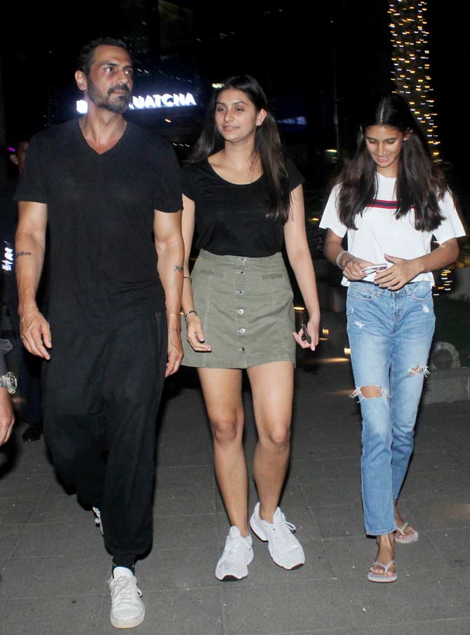 A host of celebrities including Malaika Arora wished the couple a bright future. The duo is said to have met during an Indian Premier League (IPL) after-party in 2009 when the actor and ex-wife Mehr Jesia had tied up with IPL to organise the bashes.
In picture: Arjun Rampal with daughters Mahikaa and Myra Rampal at the eatery.
