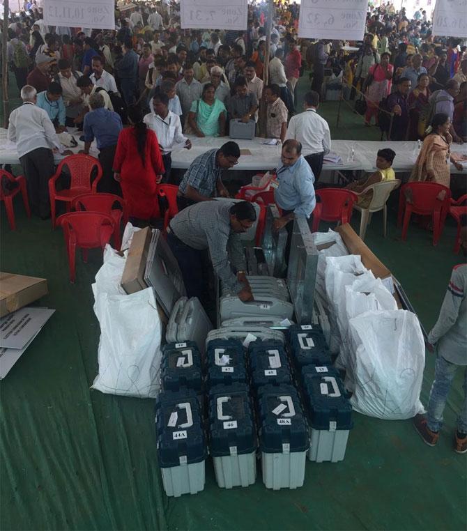 Altogether 3.11 crore voters are eligible to exercise their franchise across the 17 seats of the Mumbai metropolitan region and parts of northern and western Maharashtra.