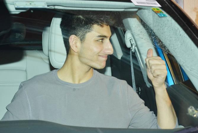 Ibrahim Ali Khan was all smiles for the shutterbugs when he was clicked at Saif-Kareena's home in Bandra.