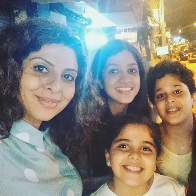 Born on April 8, 1971, Tanaaz Lal (now Irani) is a Mumbaikar (born and raised in Mumbai). She did her initial schooling from The Cathedral and John Connon School and later went to The Alexandra Girls' English Institution School, Mumbai. She graduated from H. R. College of Commerce and Economics in Mumbai. (All pics/Instagram account of Tanaaz, Bhakhtyar's official accounts)