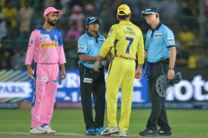IPL 2019: MS Dhoni loses cool against umpires; cricketers react
