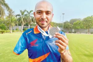 India's Divij Shah wins silver, Sudhakar, Gurlal claim bronze