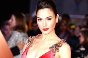 Gal Gadot welcomes Zachary Levi to superhero space