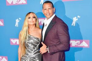 No wedding bells for Jennifer Lopez