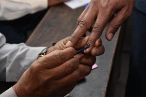 7.60 percent turnout till 9am in Karnataka in 14 constituencies