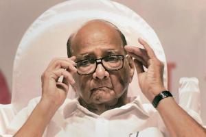 Sharad Pawar: Modi 'peeps' in homes of others as he has no family