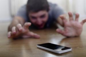 Shun these four triggers to limit smartphone addiction, say Researchers