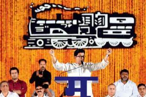 Raj Thackeray, Dhananjay Munde in demand to campaign for Congress